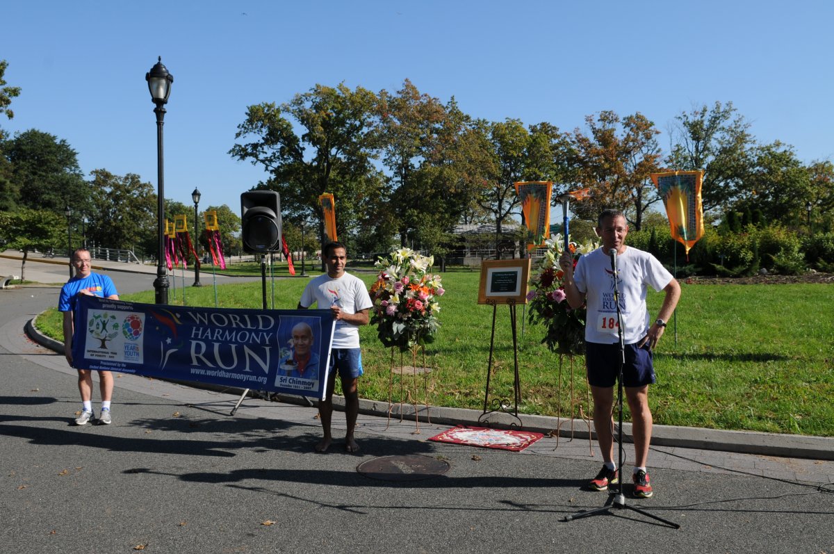 20111009 SriChinmoy 2-Mile Race_24.JPG